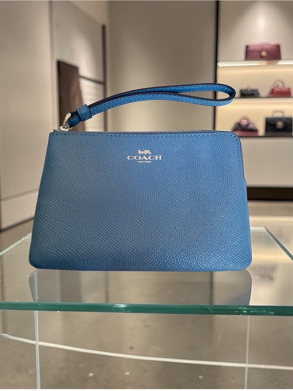 Coach Light Blue Crossgrain Leather Corner Zip Wristlet Silver Horse & Carriage